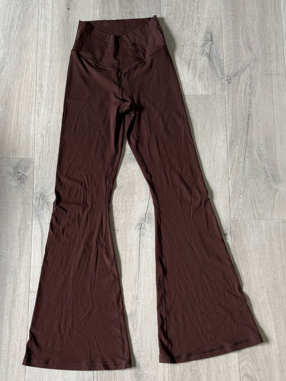 Aerie offline real me hi rise flare crossover leggings brown size medium